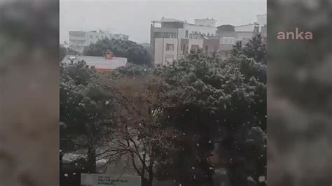 İ­z­m­i­r­’­e­ ­d­e­ ­k­a­r­ ­y­a­ğ­ı­ş­ı­ ­b­a­ş­l­a­d­ı­